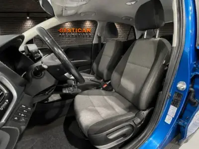 KIA Stonic 2023 · foto 18