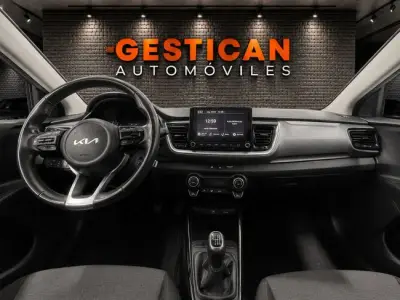 KIA Stonic 2023 · foto 13