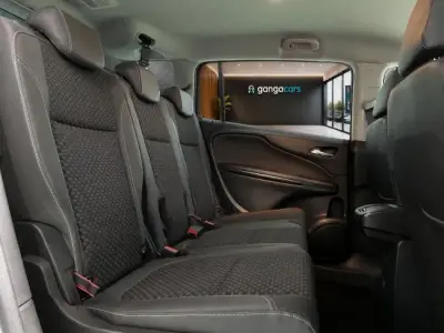 Opel Zafira Tourer 2018 · foto 7