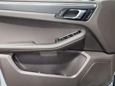 Porsche Macan 2020 · foto 15