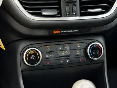 Ford Fiesta 2018 · foto 13