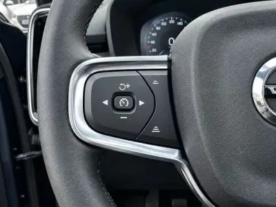 Volvo XC40 2022 · foto 9