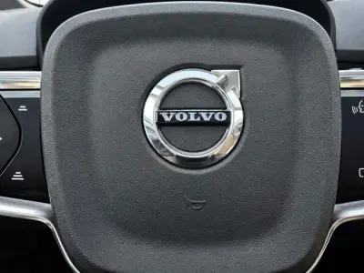 Volvo XC40 2022 · foto 11