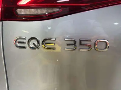 Mercedes-Benz EQE SUV 2023 · foto 8