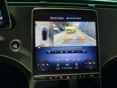 Mercedes-Benz EQE SUV 2023 · foto 13