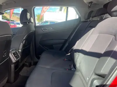 KIA Sportage 2023 · foto 11
