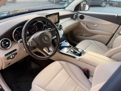 Mercedes-Benz Clase GLC 2017 · foto 5