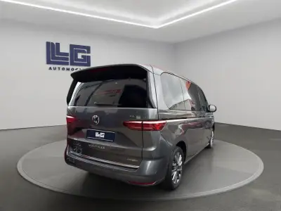 Volkswagen Multivan 2023 · foto 6