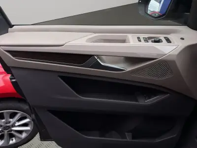 Volkswagen Multivan 2023 · foto 15