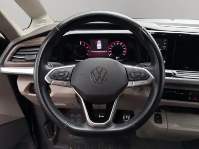 Volkswagen Multivan 2023 · foto 14