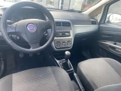 Fiat Punto 2009 · foto 5