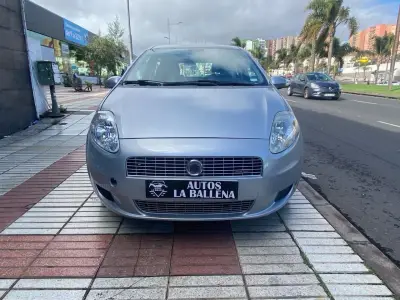 Fiat Punto 2009 · foto 2