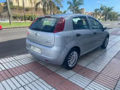 Fiat Punto 2009 · foto 4