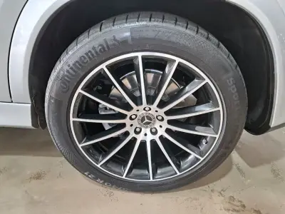 Mercedes-Benz GLE 2021 · foto 9