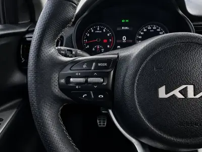 KIA Rio 2023 · foto 14