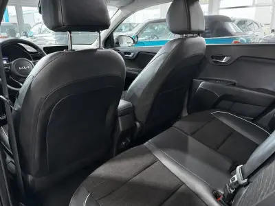 KIA Rio 2023 · foto 20