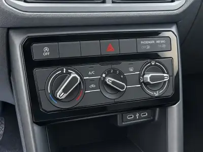 Volkswagen T-Cross 2023 · foto 14