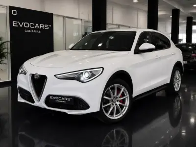 Alfa Romeo Stelvio 2018 · foto 8