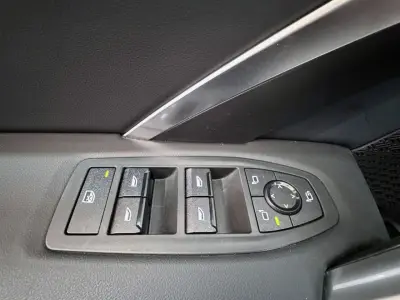 BMW iX2 2024 · foto 12