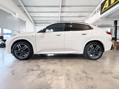 BMW iX2 2024 · foto 4