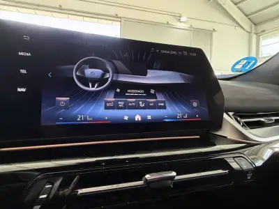 BMW iX2 2024 · foto 19