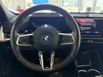 BMW iX2 2024 · foto 14