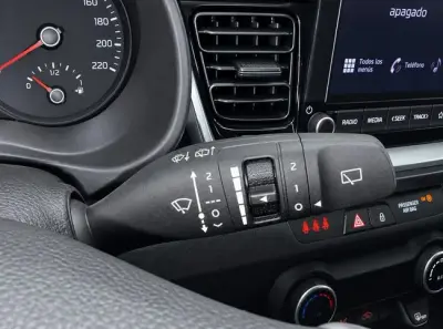 KIA Stonic 2024 · foto 11