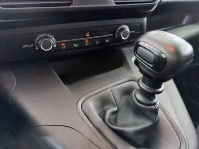 Peugeot Rifter 2021 · foto 19