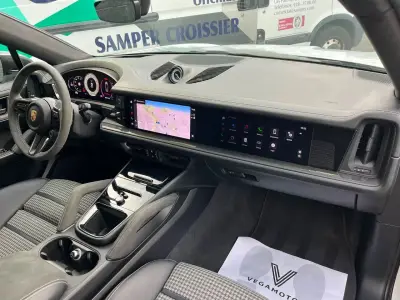 Porsche Cayenne Coupe 2025 · foto 20