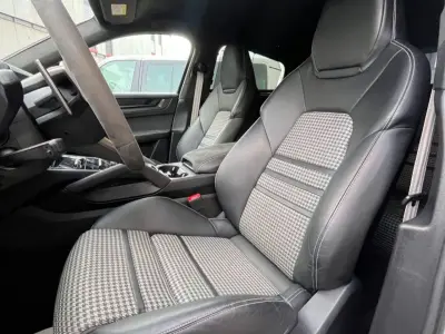 Porsche Cayenne Coupe 2025 · foto 9