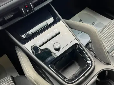 Porsche Cayenne Coupe 2025 · foto 16
