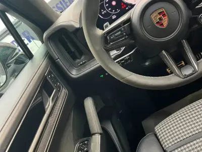 Porsche Cayenne Coupe 2025 · foto 10