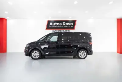 Volkswagen Multivan 2025 · foto 2