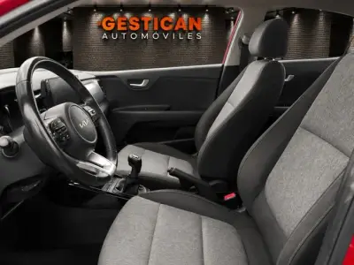 KIA Stonic 2023 · foto 13