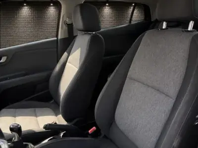 KIA Stonic 2023 · foto 15