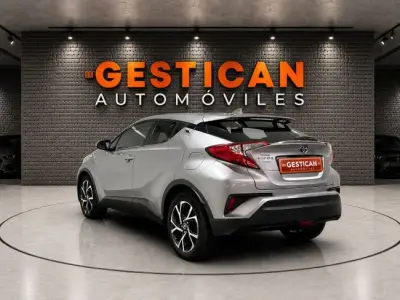 Toyota C-HR 2020 · foto 8