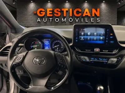 Toyota C-HR 2020 · foto 10