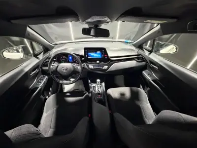 Toyota C-HR 2019 · foto 10