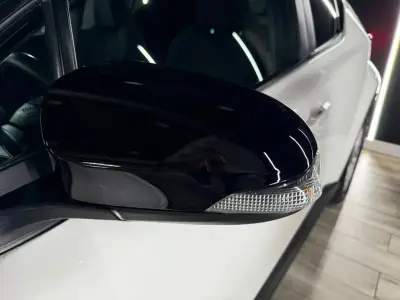 Toyota C-HR 2019 · foto 13