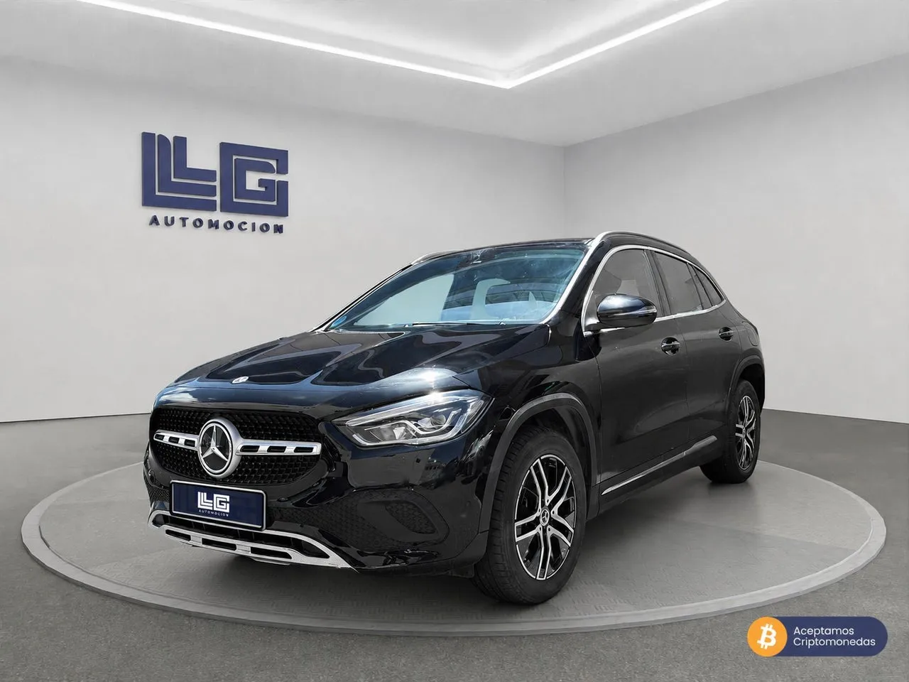 Mercedes-Benz GLA 2024 en 3 islas · CEC