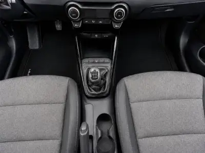 KIA Stonic 2023 · foto 15