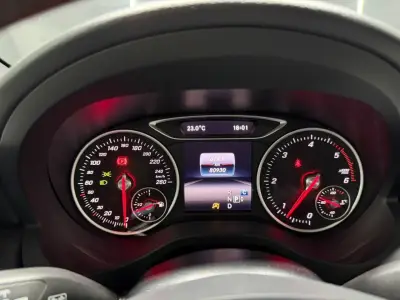 Mercedes-Benz Clase A 2018 · foto 7