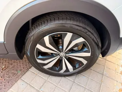 Volkswagen T-Cross 2019 · foto 12