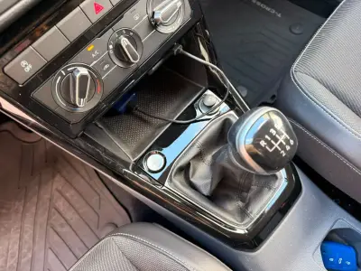 Volkswagen T-Cross 2019 · foto 9