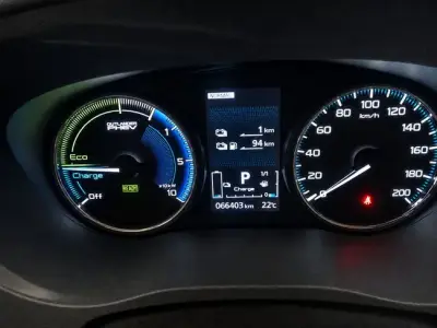 Mitsubishi Outlander 2021 · foto 9