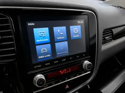 Mitsubishi Outlander 2021 · foto 10