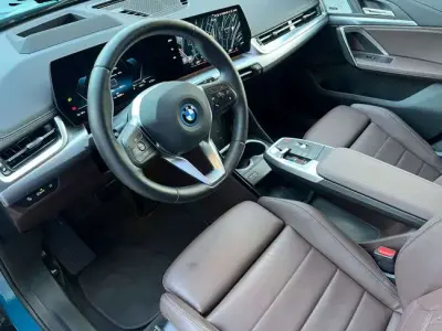 BMW iX1 2023 · foto 6