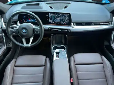 BMW iX1 2023 · foto 5