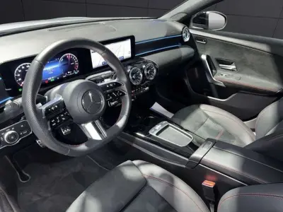 Mercedes-Benz Clase A 2025 · foto 8