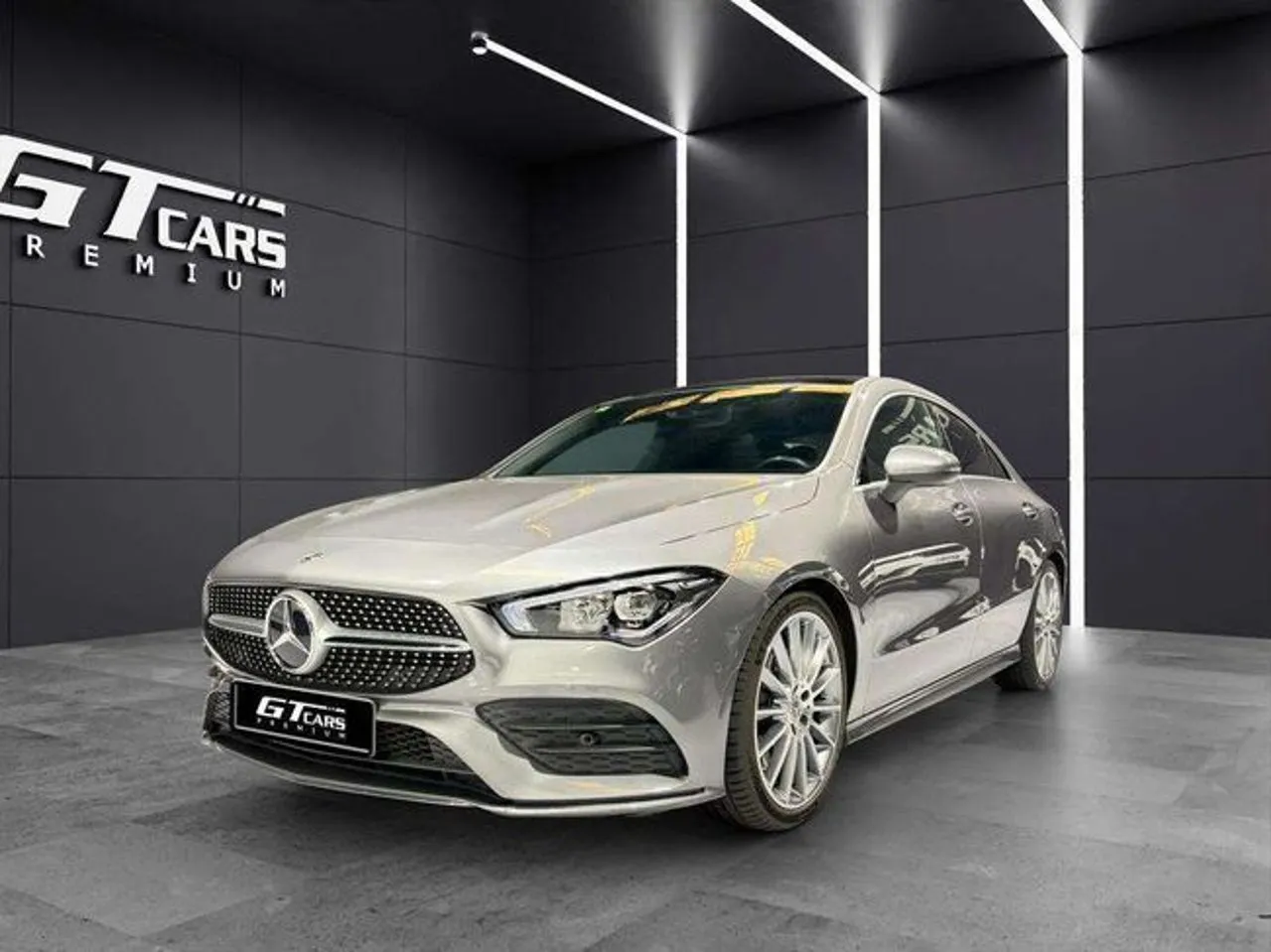 Mercedes-Benz CLA 2020 en 2 islas · CEC